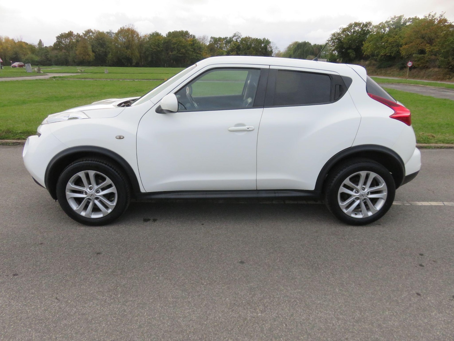 Used Nissan Juke 2013 for sale - 76457889: Photo 15