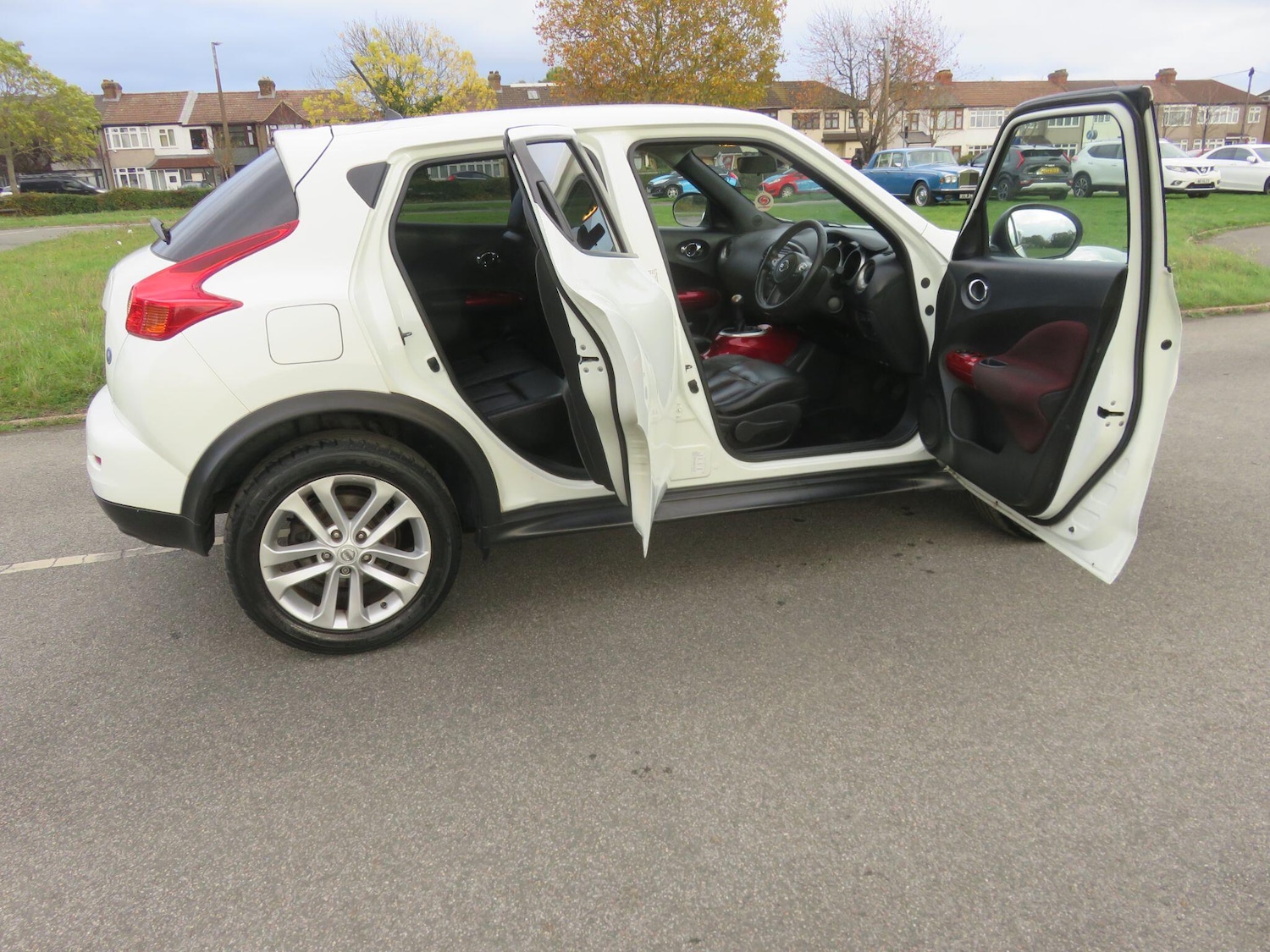 Used Nissan Juke 2013 for sale - 76457889: Photo 19