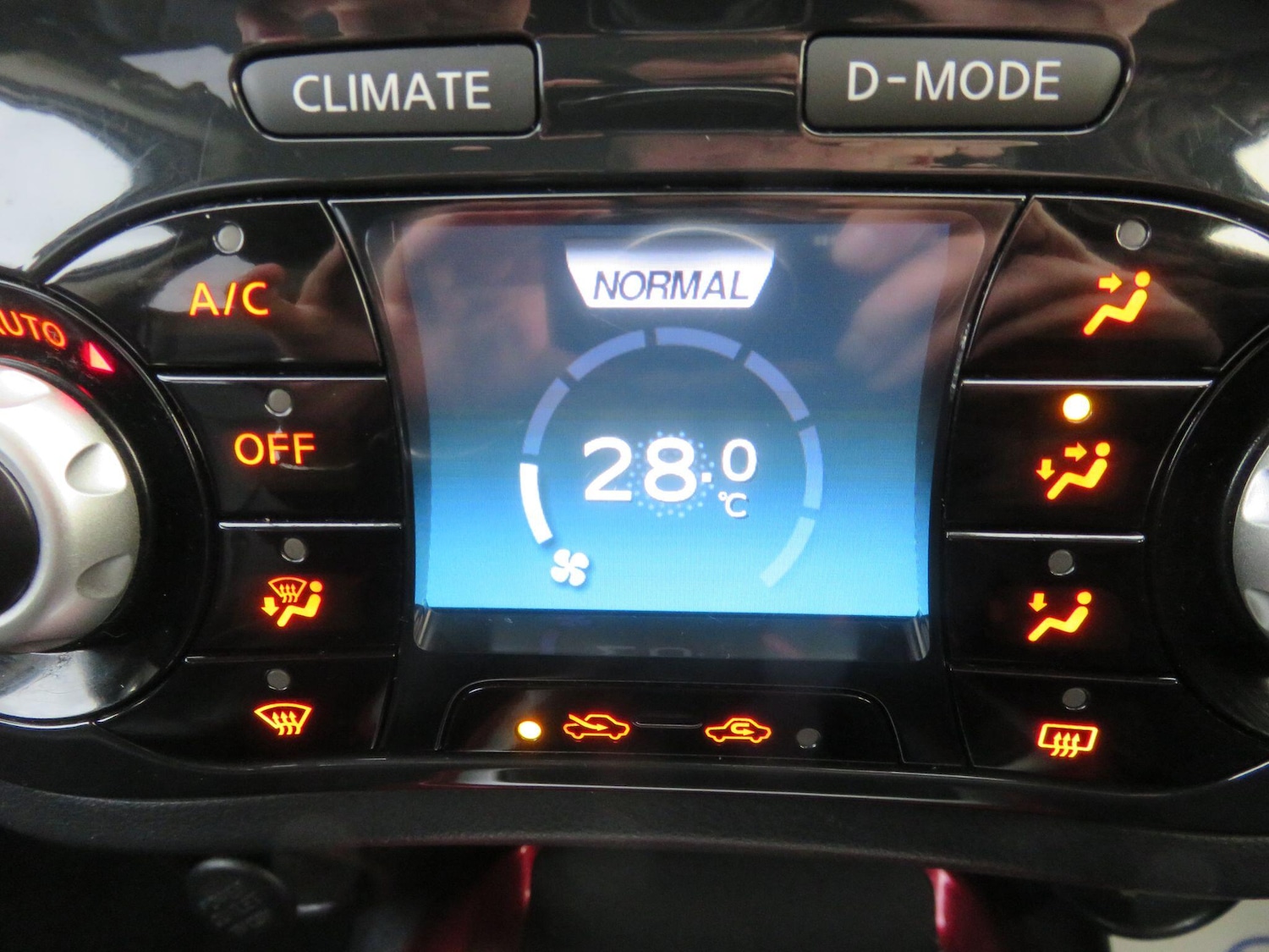 Used Nissan Juke 2013 for sale - 76457889: Photo 29