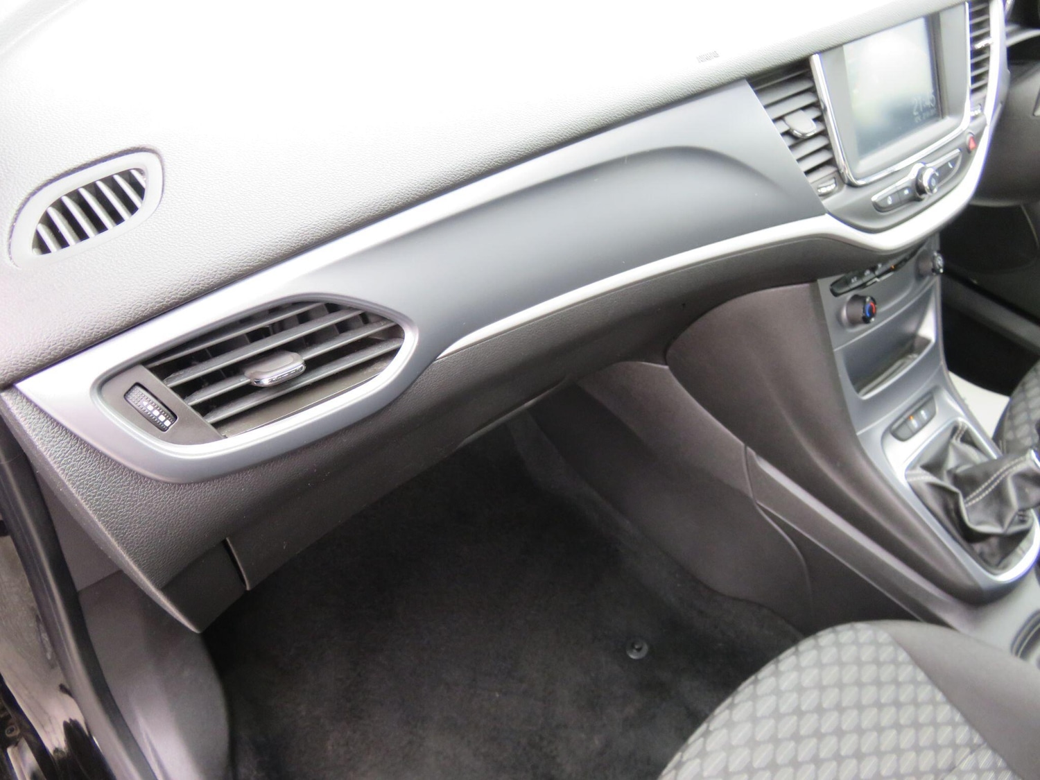 Used Vauxhall Astra 2017 for sale - 76715134: Photo 30