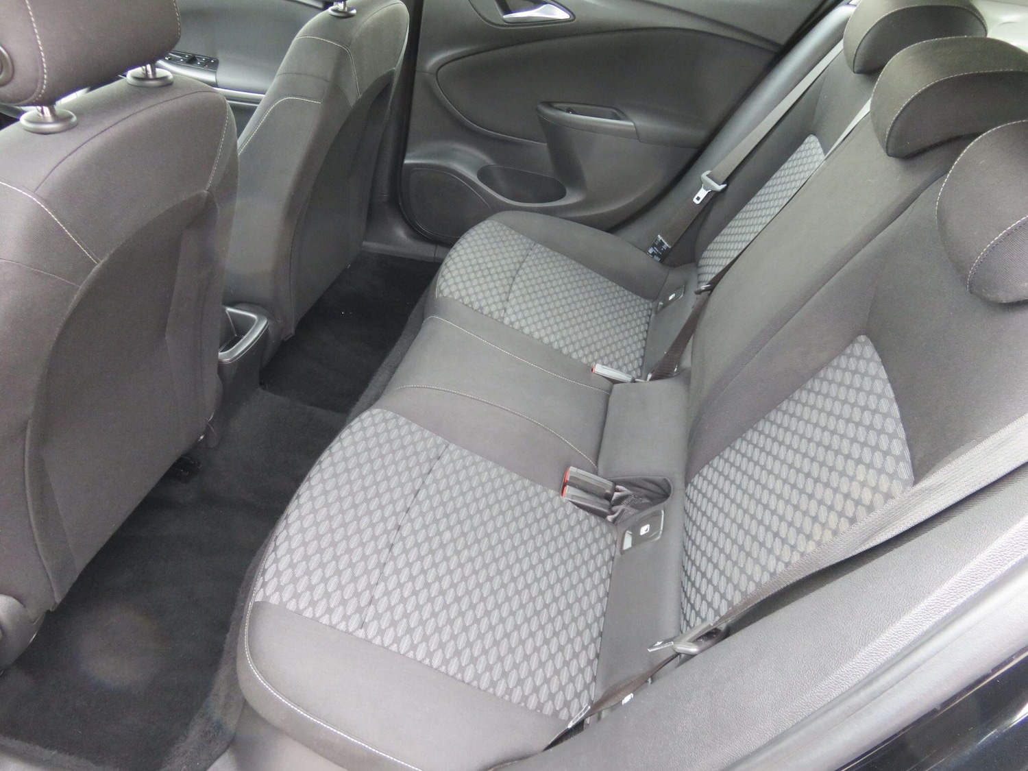 Used Vauxhall Astra 2017 for sale - 76715134: Photo 33