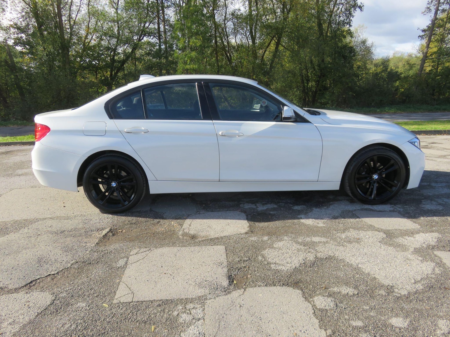 Used BMW 3 Series 2014 for sale - 76377360: Photo 11