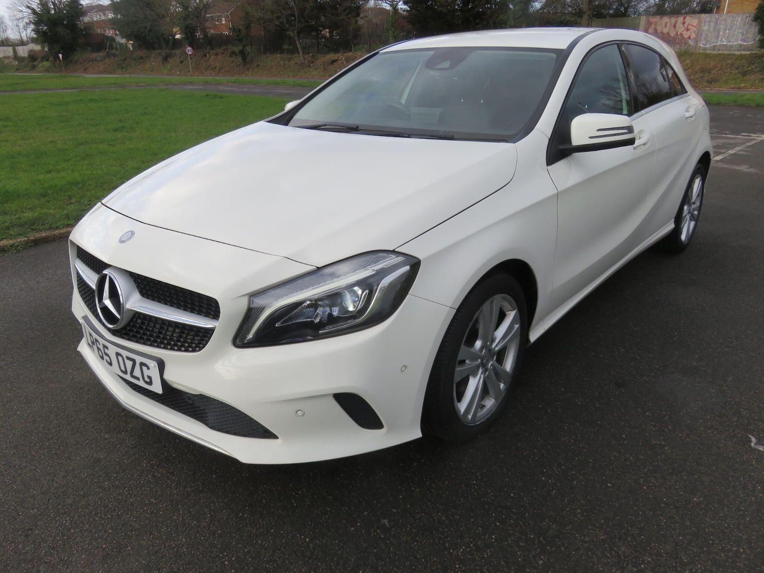 Used Mercedes-Benz A-Class 2016 for sale - 77344658: Photo 3