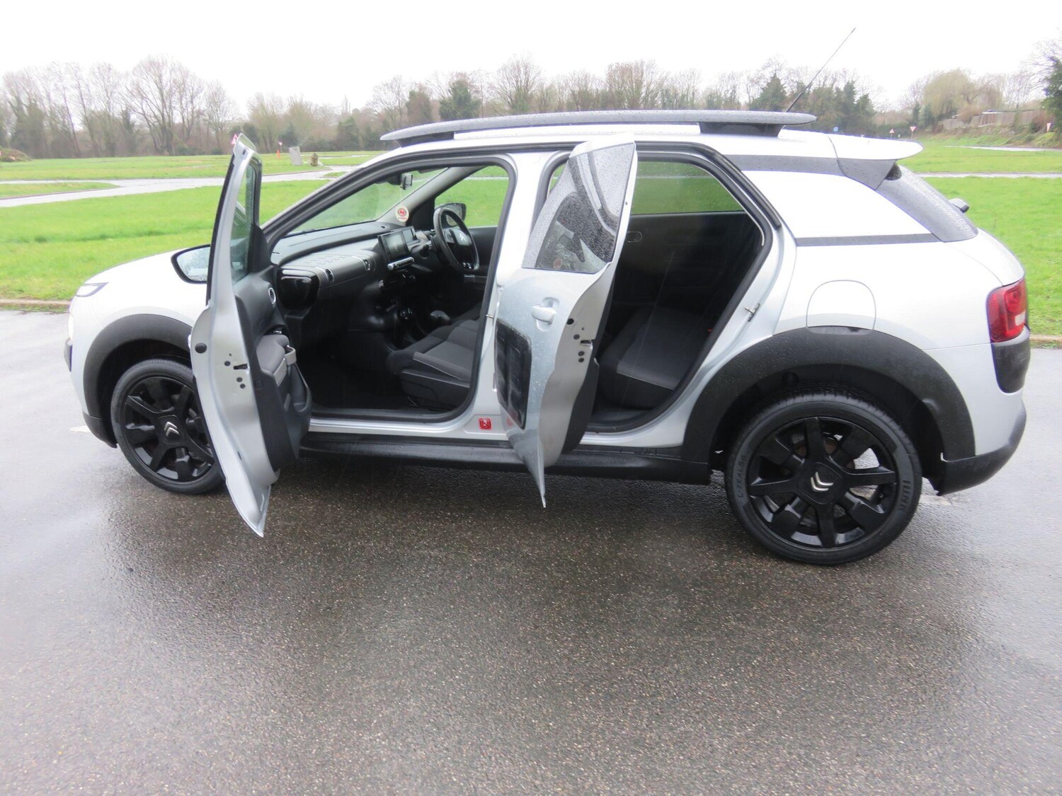 Used Citroen C4 Cactus 2016 for sale - 77479265: Photo 17
