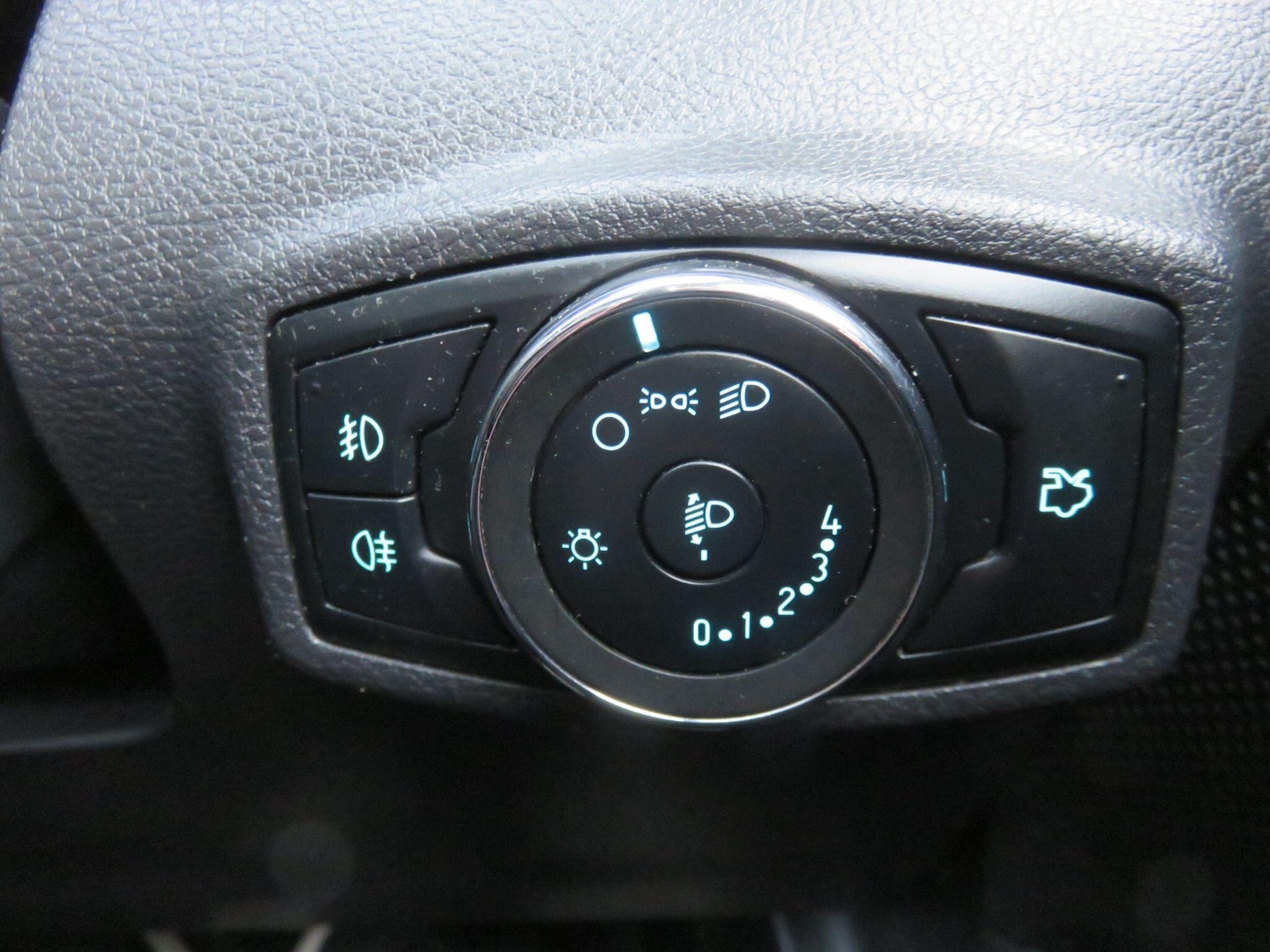 Used Ford Ka+ 2018 for sale - 76423300: Photo 31