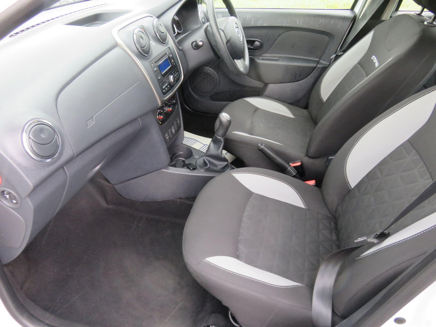 Used Dacia Sandero Stepway 2014 for sale - 78072612: Photo 32