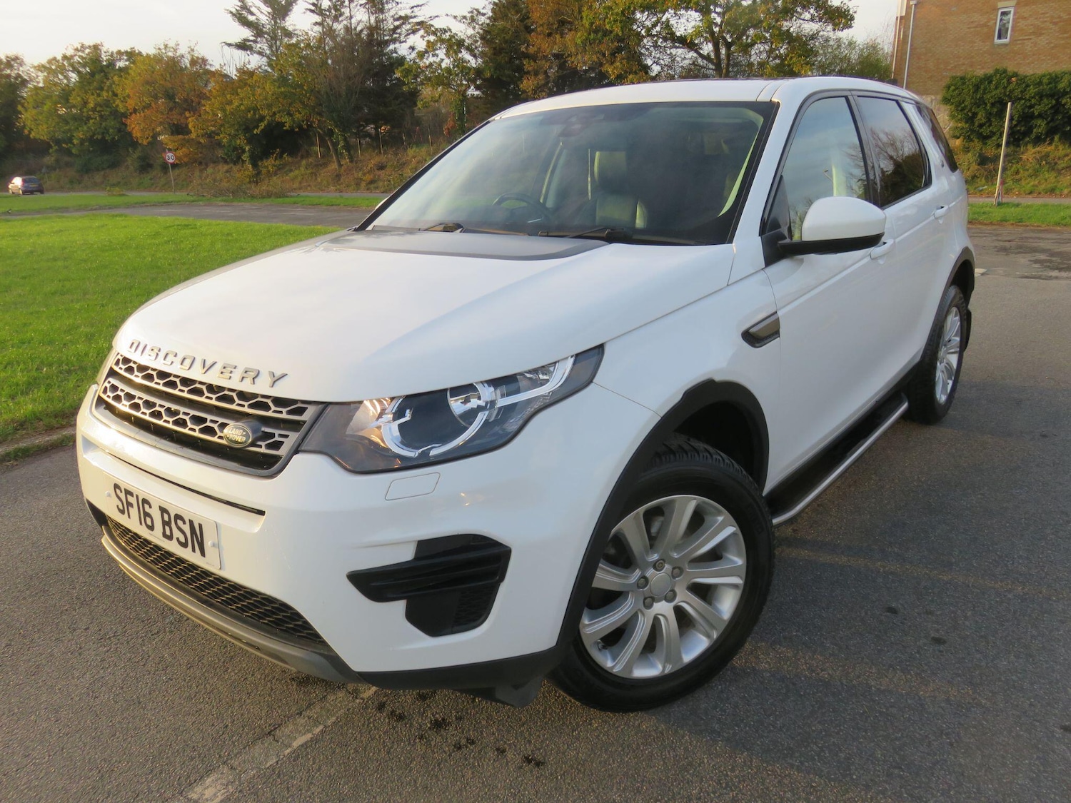 Used Land Rover Discovery Sport 2016 for sale - 76561140: Photo 1