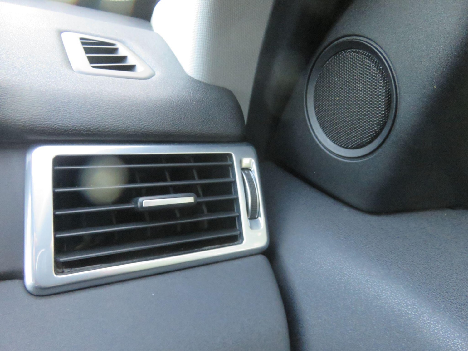 Used Land Rover Discovery Sport 2016 for sale - 76561140: Photo 37