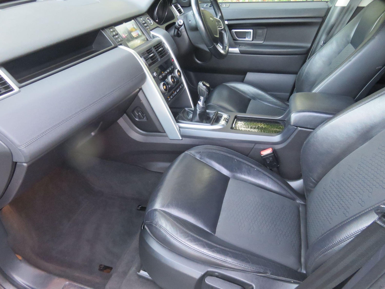 Used Land Rover Discovery Sport 2016 for sale - 76561140: Photo 45