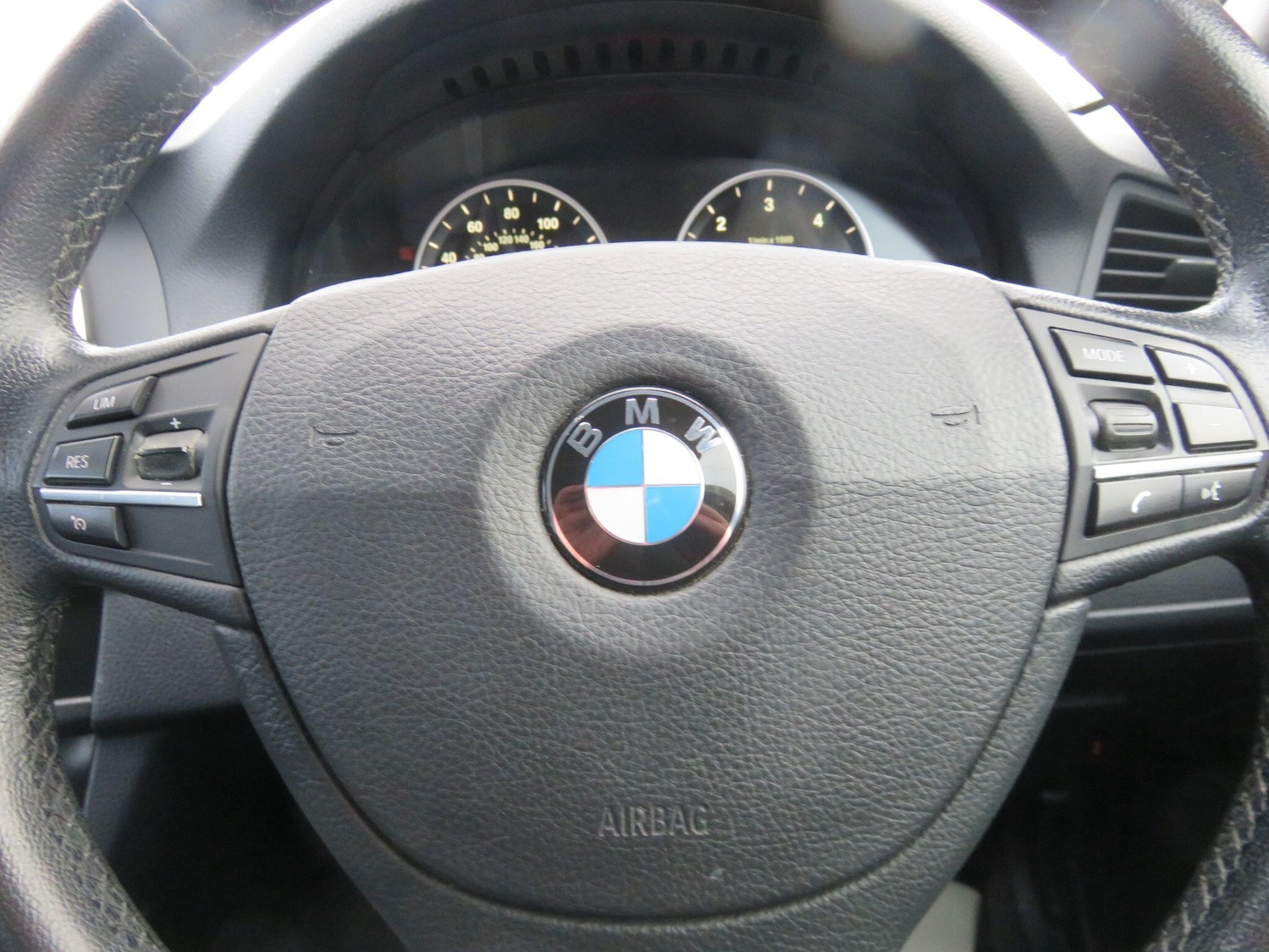 Used BMW 5 Series 2014 for sale - 77202901: Photo 24