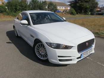 Used Jaguar XE 2016 for sale - 79830802: Photo