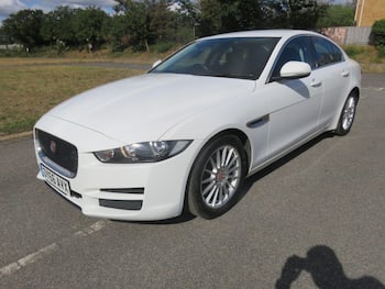 Used Jaguar XE 2016 for sale - 79830802: Photo