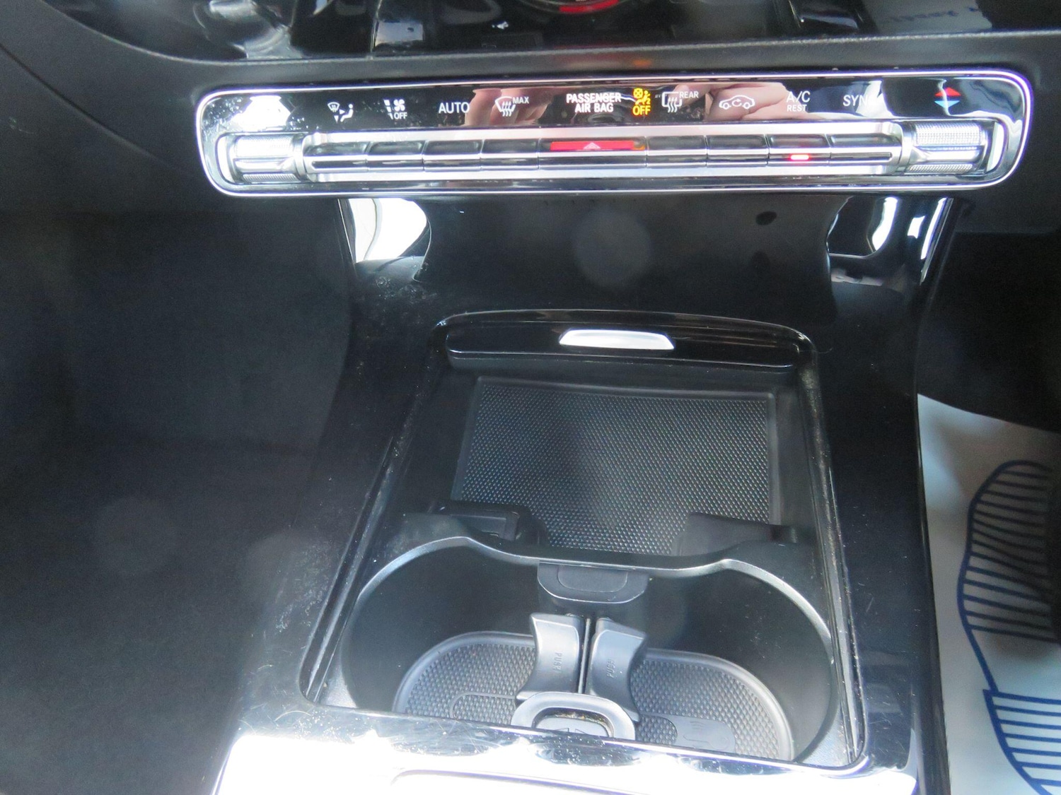 Used Mercedes-Benz A-Class 2018 for sale - 77097716: Photo 41