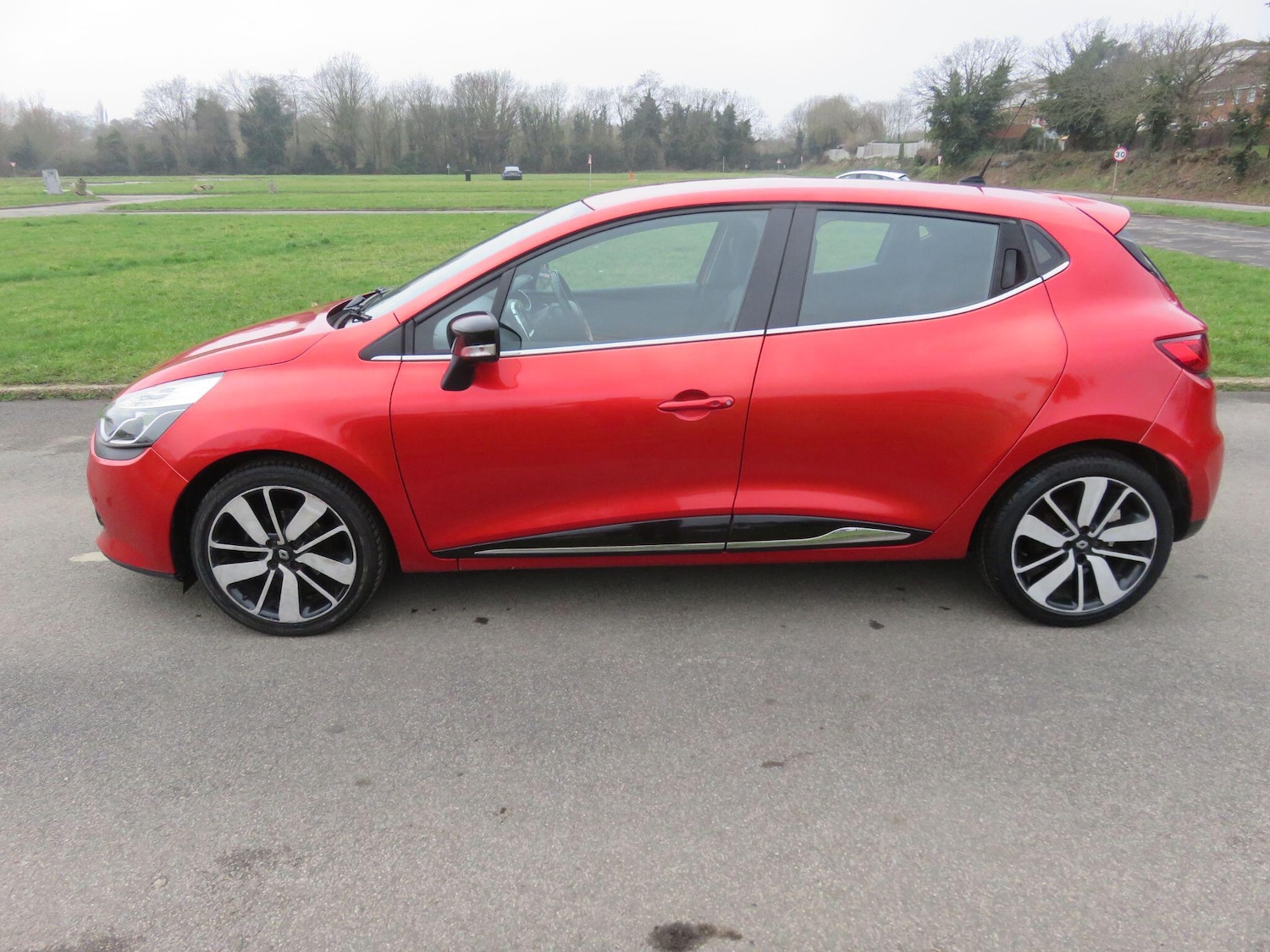 Used Renault Clio 2014 for sale - 77344708: Photo 15