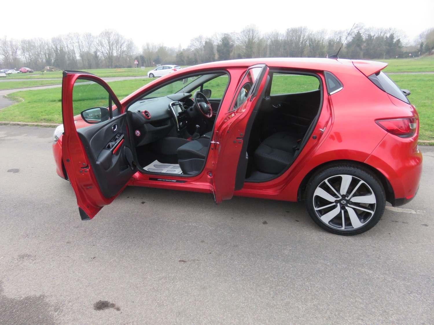 Used Renault Clio 2014 for sale - 77344708: Photo 17