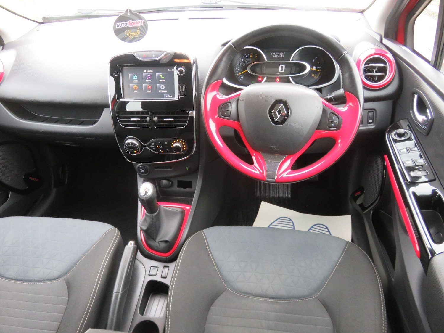 Used Renault Clio 2014 for sale - 77344708: Photo 23