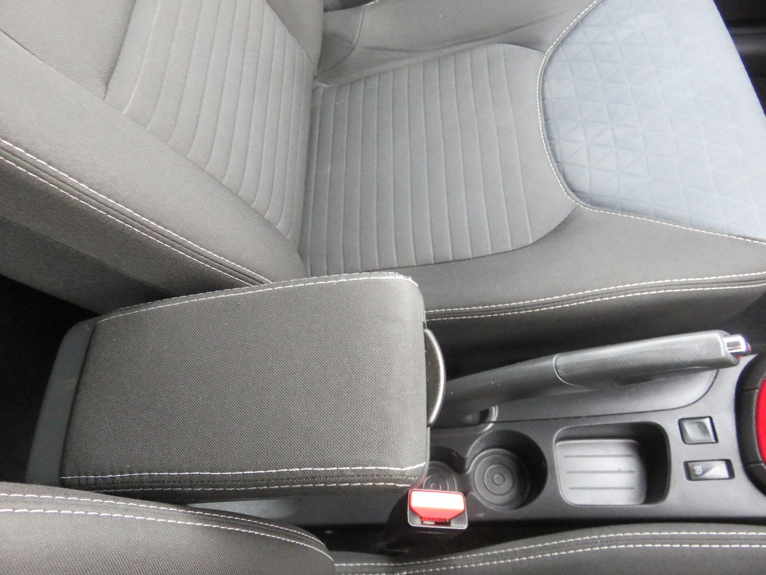 Used Renault Clio 2014 for sale - 77344708: Photo 31