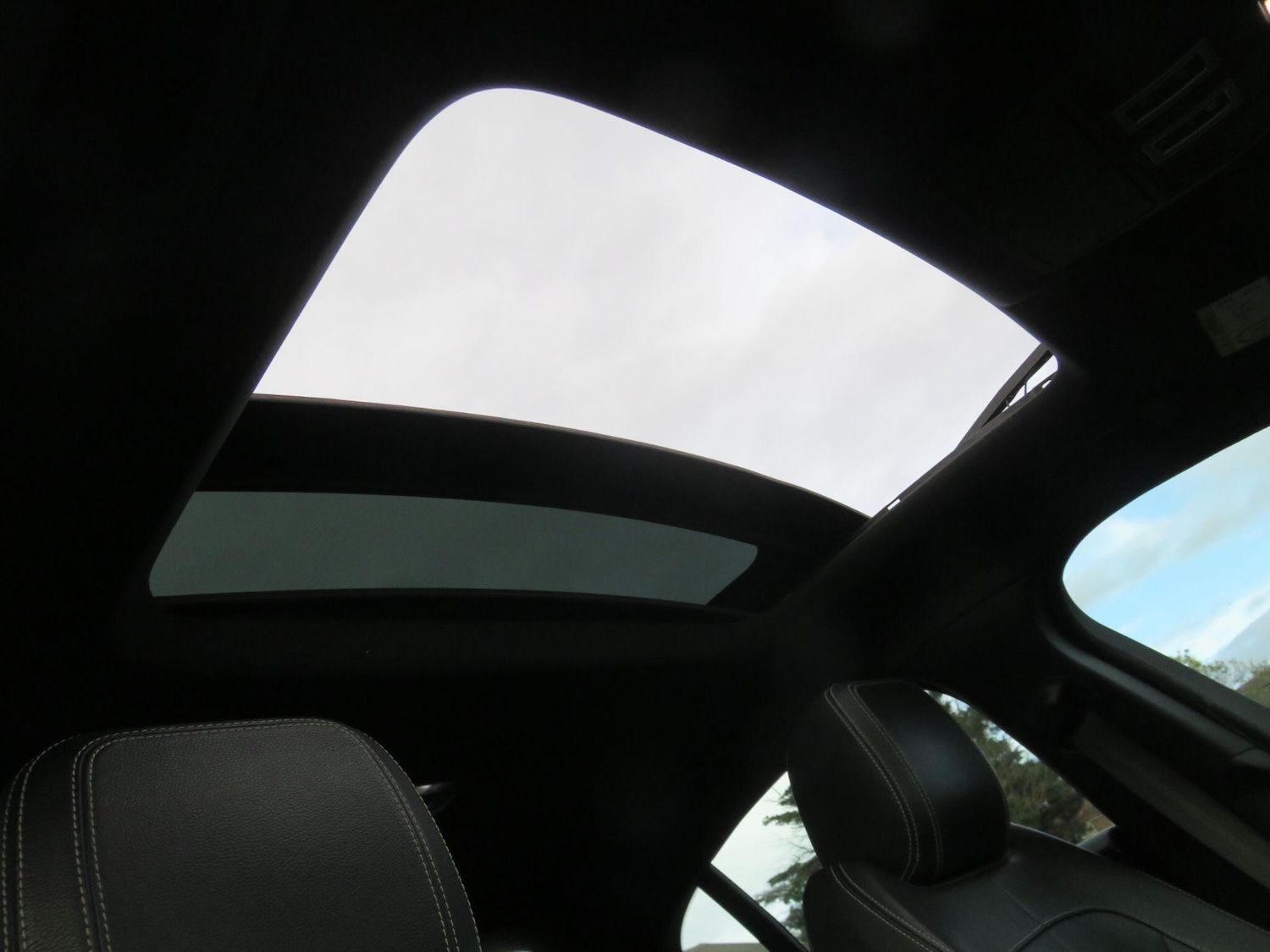 Used Jaguar XE 2016 for sale - 76561697: Photo 24