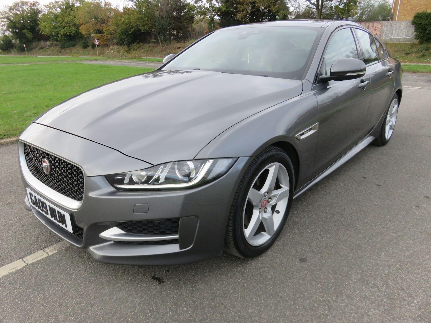 Used Jaguar XE 2016 for sale - 76561697: Photo 3
