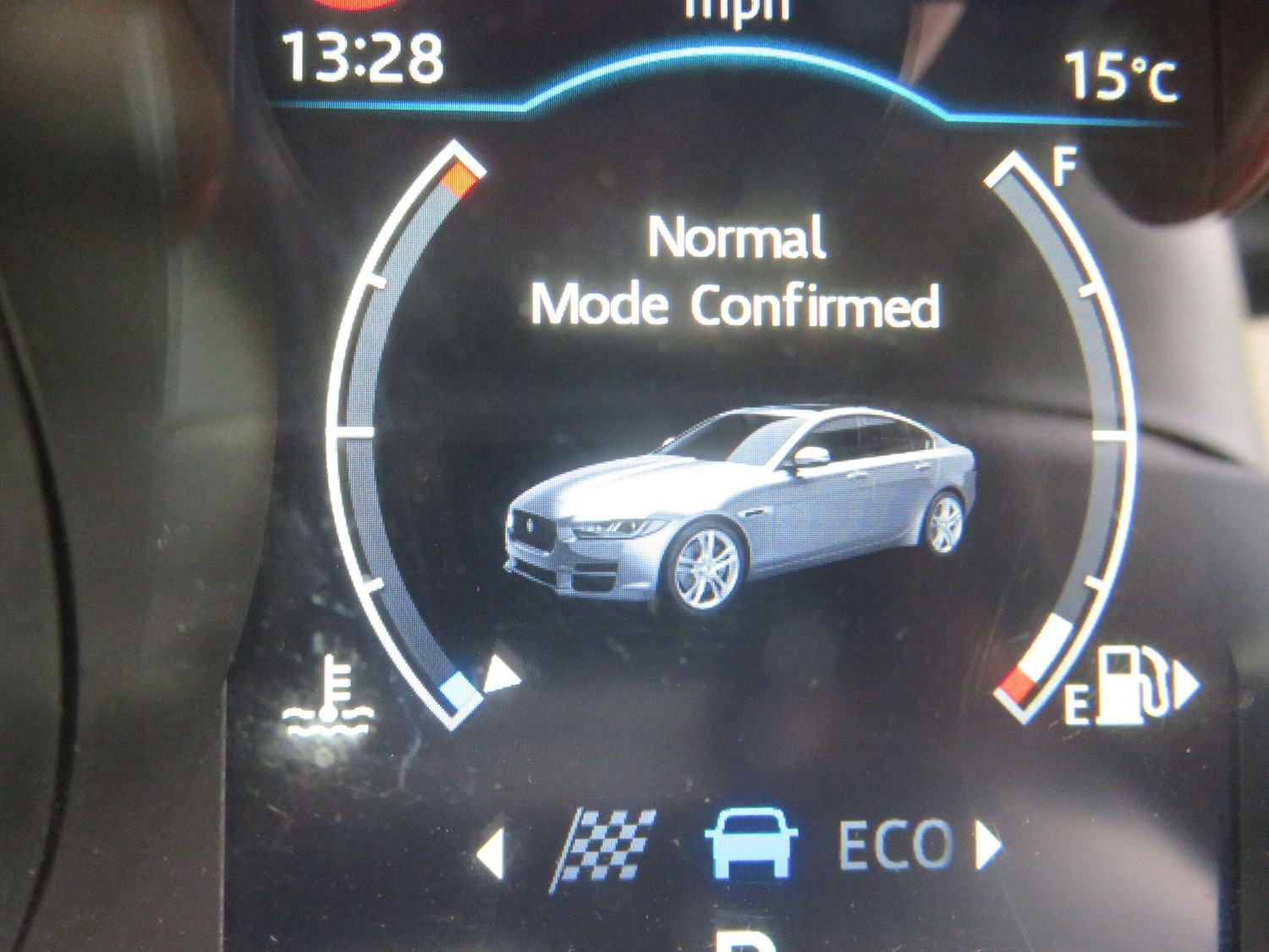 Used Jaguar XE 2016 for sale - 76561697: Photo 38