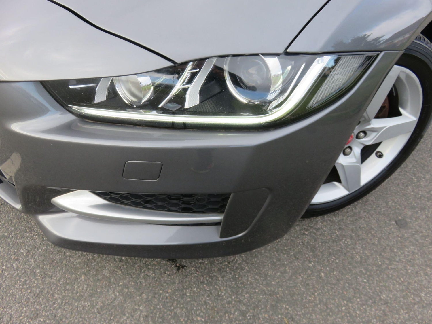 Used Jaguar XE 2016 for sale - 76561697: Photo 4