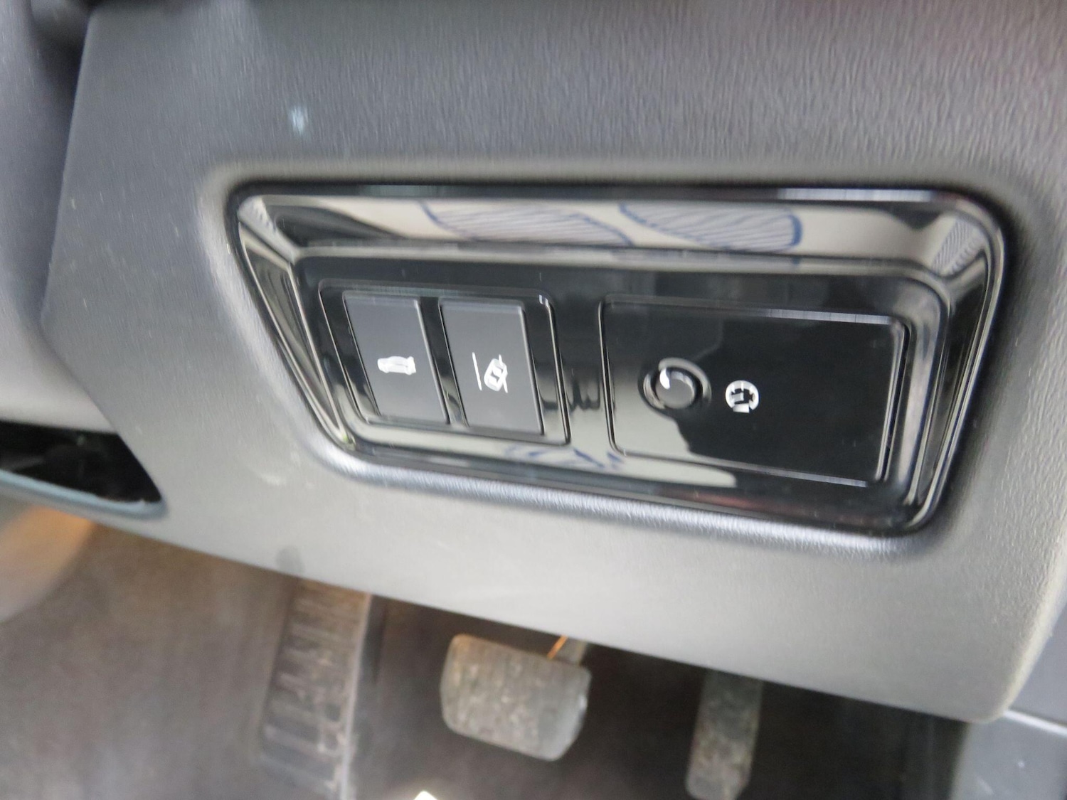 Used Jaguar XE 2016 for sale - 76561697: Photo 45