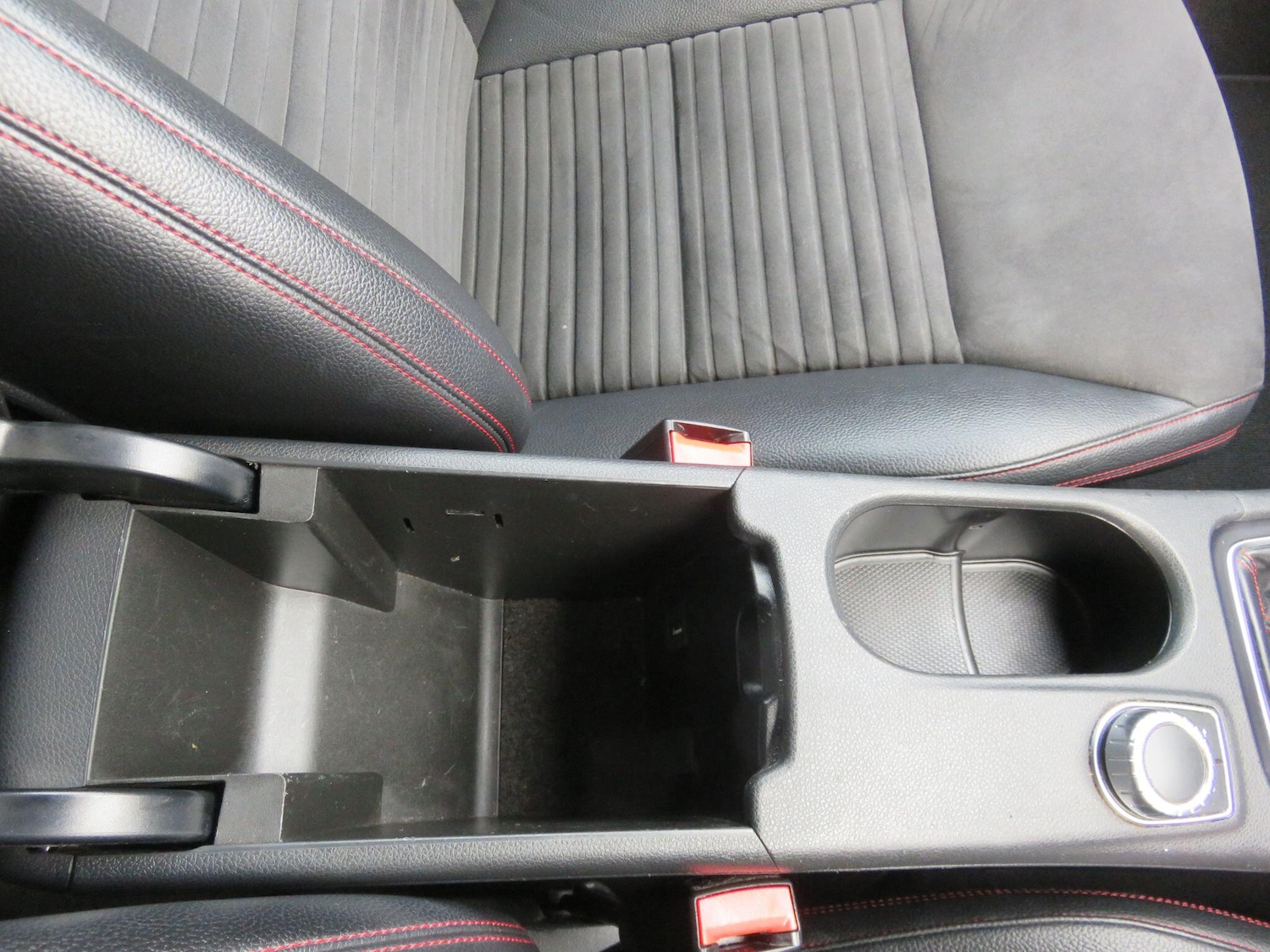 Used Mercedes-Benz GLA 2015 for sale - 76472204: Photo 35