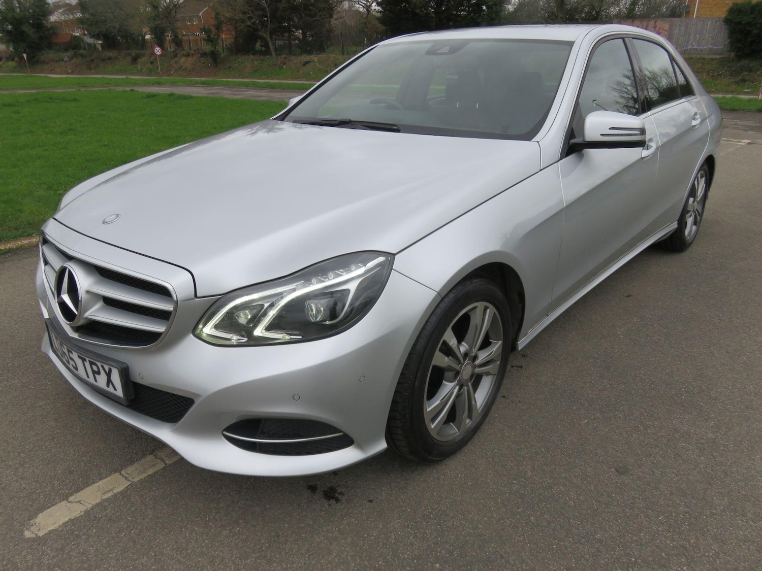 Used Mercedes-Benz E Class for sale - 77705305: Photo 3