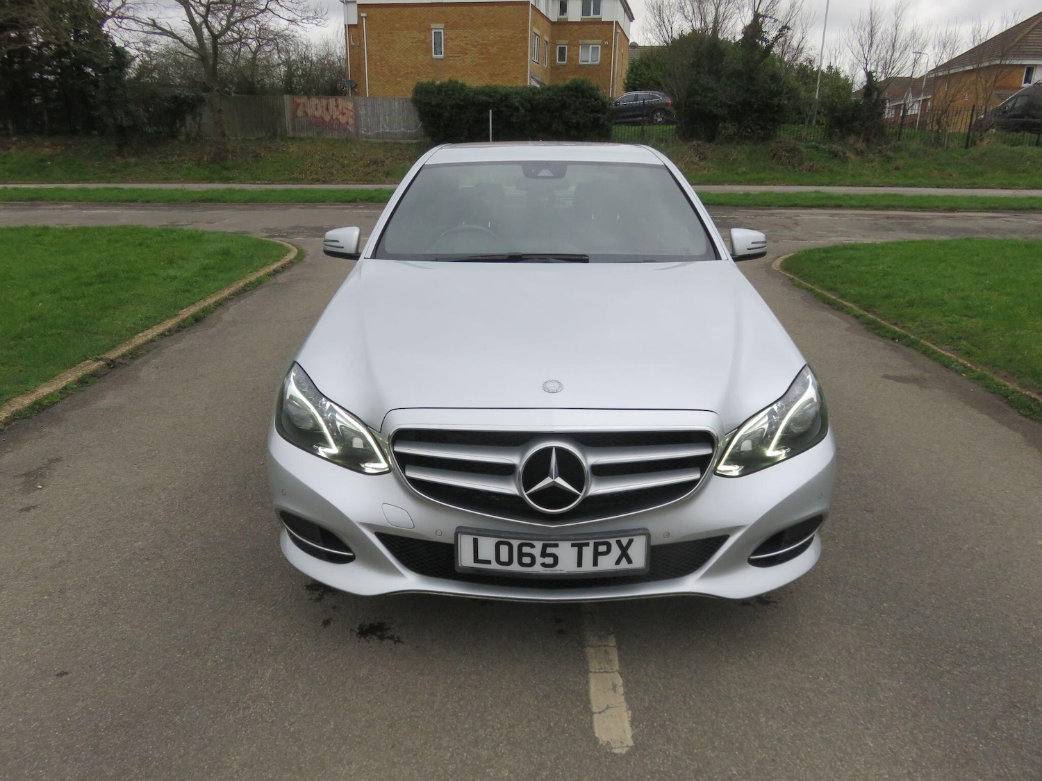 Used Mercedes-Benz E Class for sale - 77705305: Photo 5