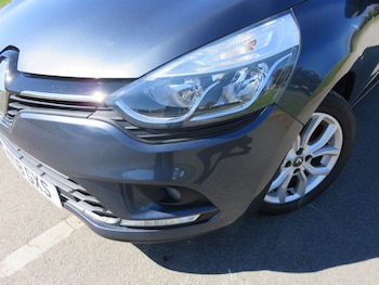 Used Renault Clio 2018 for sale - 78376237: Photo