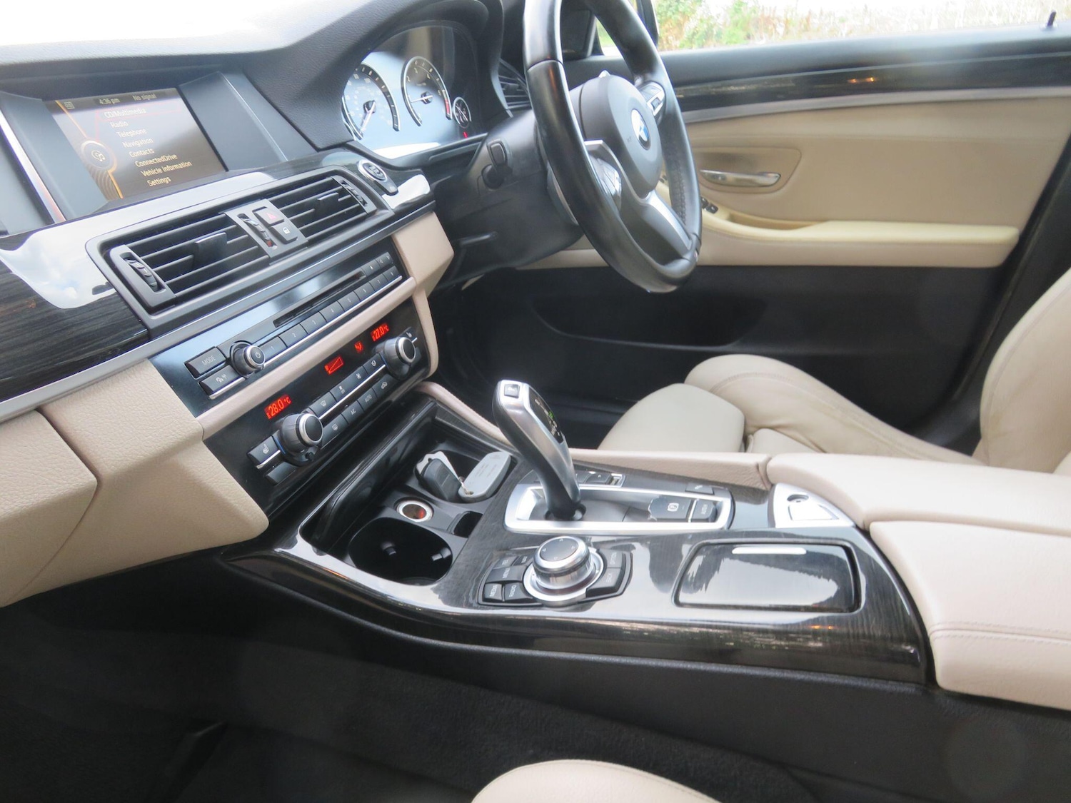 Used BMW 5 Series 2014 for sale - 76259433: Photo 23