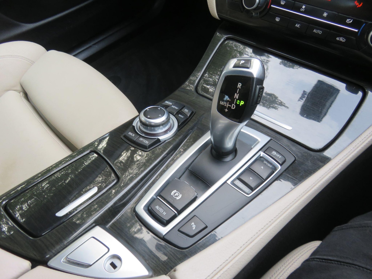 Used BMW 5 Series 2014 for sale - 76259433: Photo 28