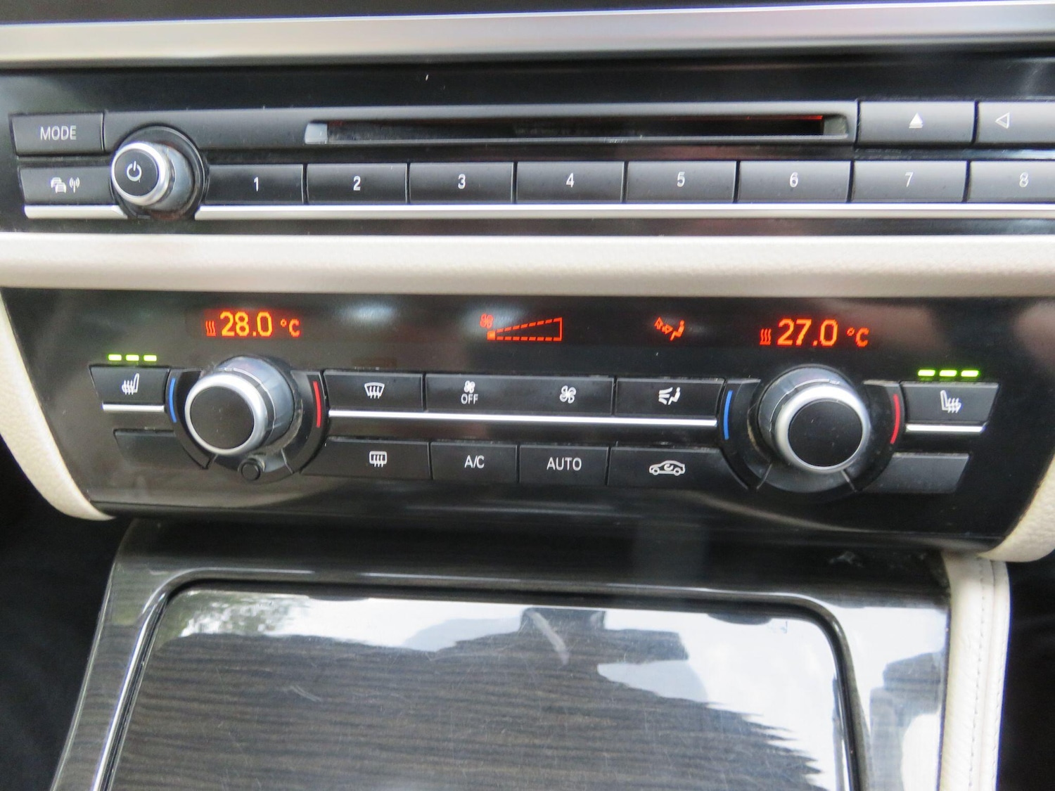 Used BMW 5 Series 2014 for sale - 76259433: Photo 32