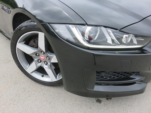 Used Jaguar XE 2016 for sale - 76226947: Photo 10