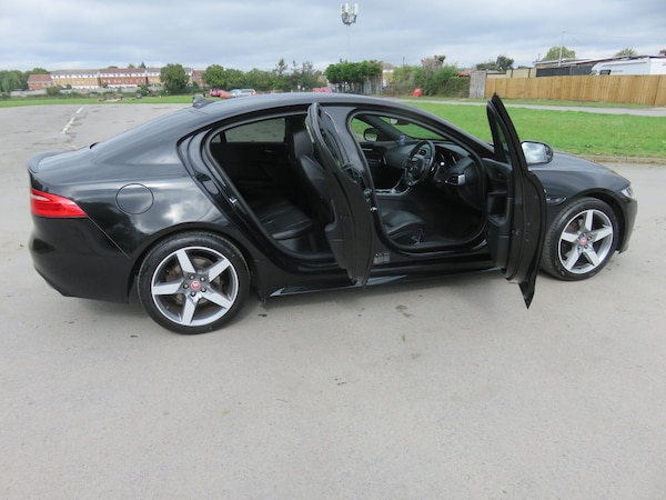 Used Jaguar XE 2016 for sale - 76226947: Photo 19