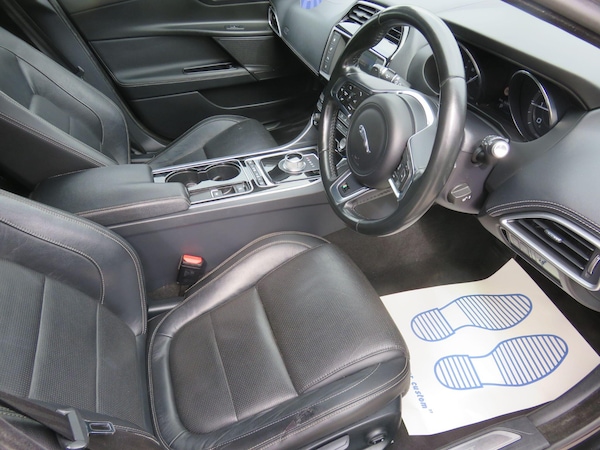 Used Jaguar XE 2016 for sale - 76226947: Photo 21