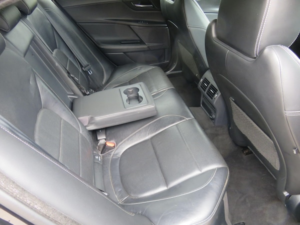 Used Jaguar XE 2016 for sale - 76226947: Photo 41