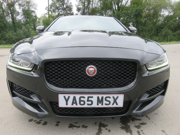 Used Jaguar XE 2016 for sale - 76226947: Photo 6