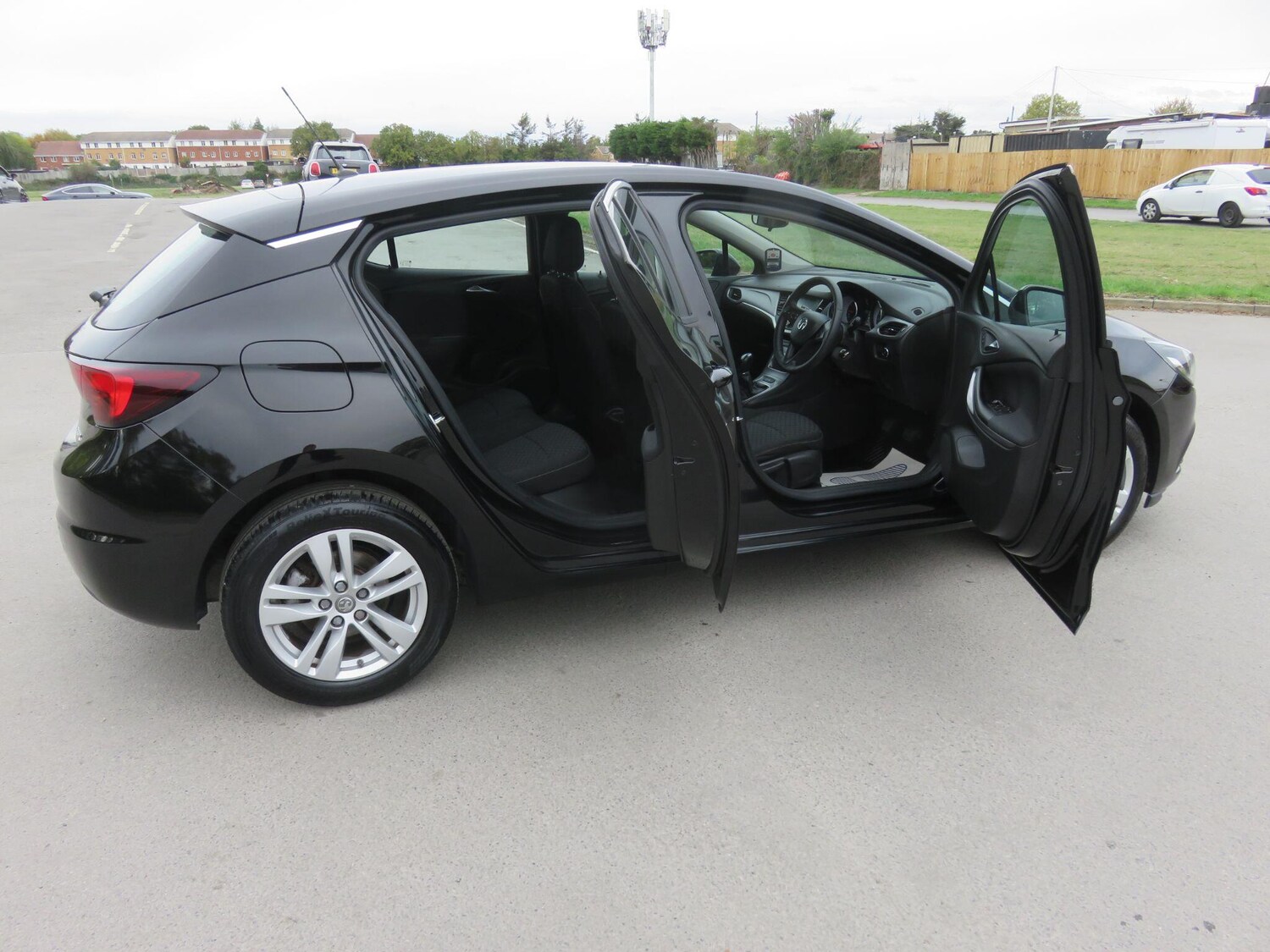 Used Vauxhall Astra 2017 for sale - 76318004: Photo 19