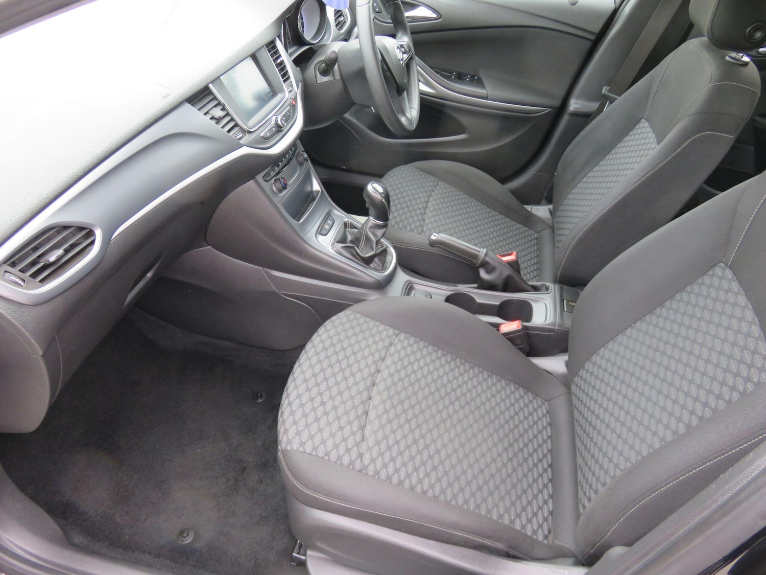 Used Vauxhall Astra 2017 for sale - 76318004: Photo 29