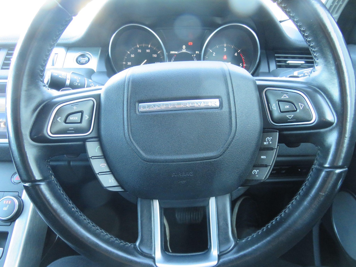 Used Land Rover Range Rover Evoque 2017 for sale - 76759735: Photo 23