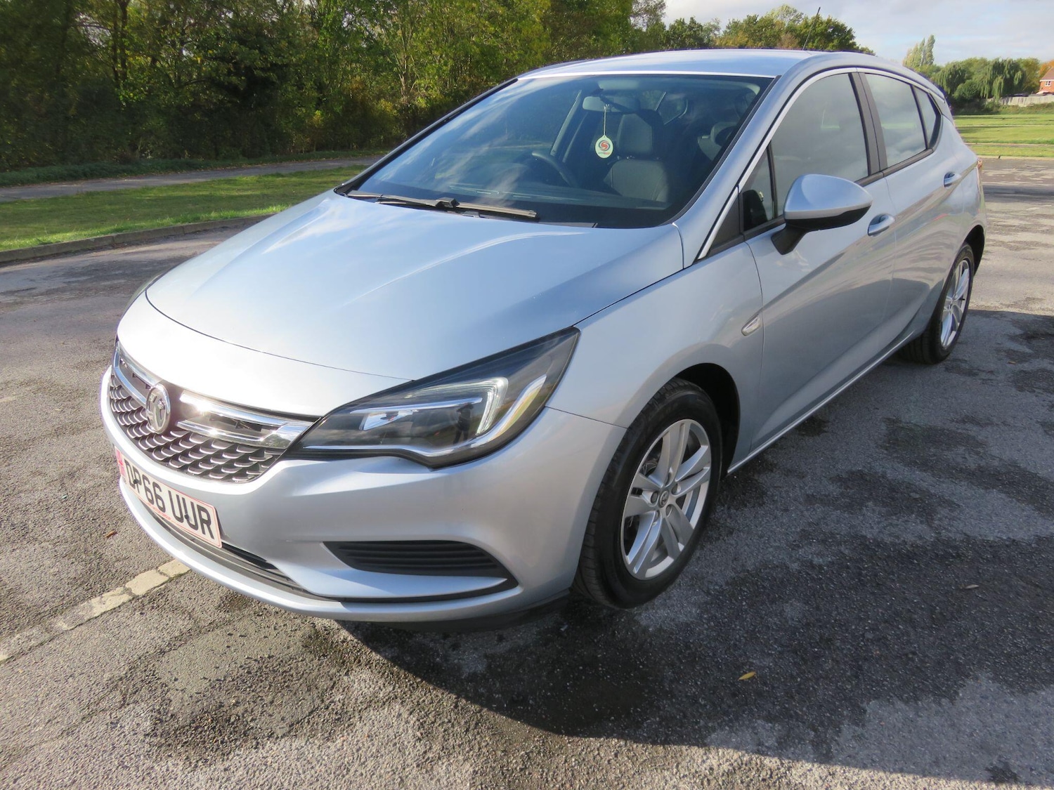 Used Vauxhall Astra 2016 for sale - 77119619: Photo 3