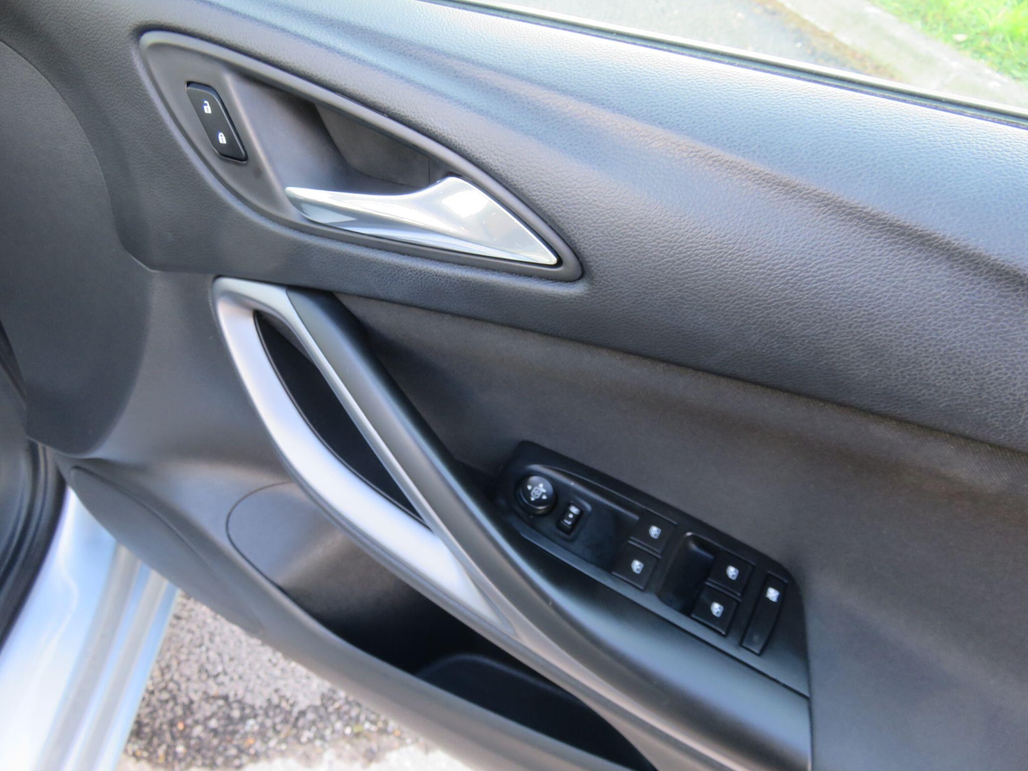 Used Vauxhall Astra 2016 for sale - 77119619: Photo 31