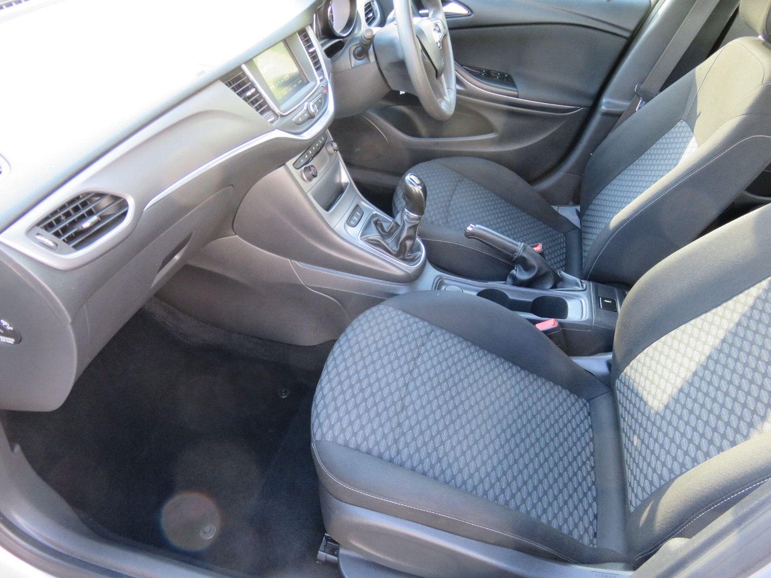 Used Vauxhall Astra 2016 for sale - 77119619: Photo 32