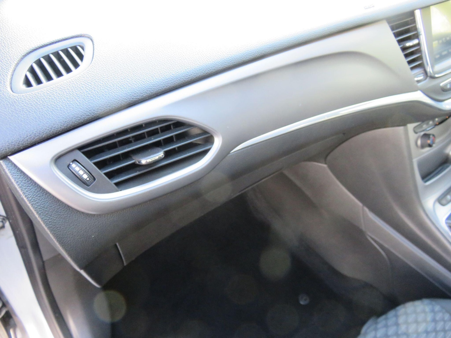 Used Vauxhall Astra 2016 for sale - 77119619: Photo 33