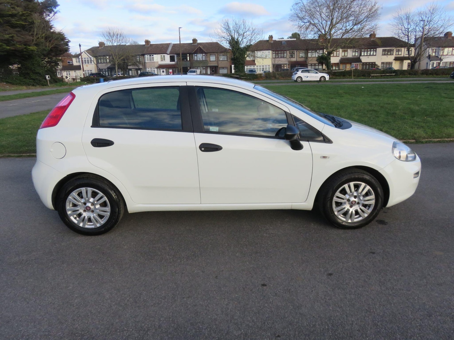 Used Fiat Punto 2015 for sale - 77102051: Photo 11