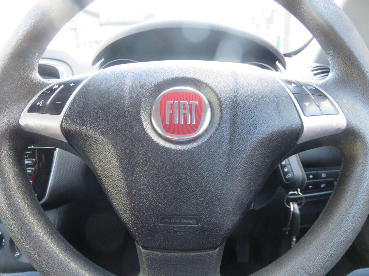 Used Fiat Punto 2015 for sale - 77102051: Photo 20