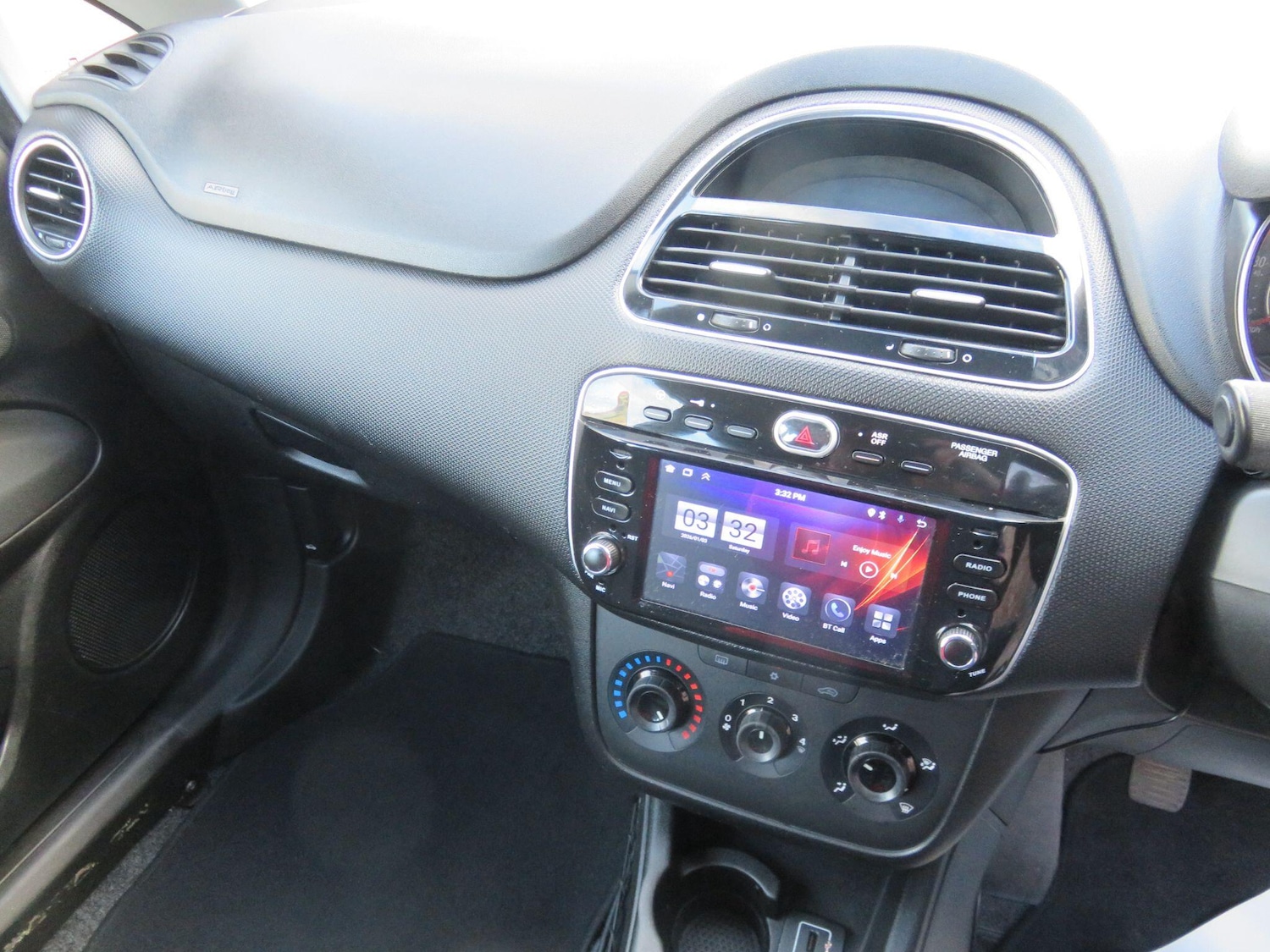 Used Fiat Punto 2015 for sale - 77102051: Photo 23