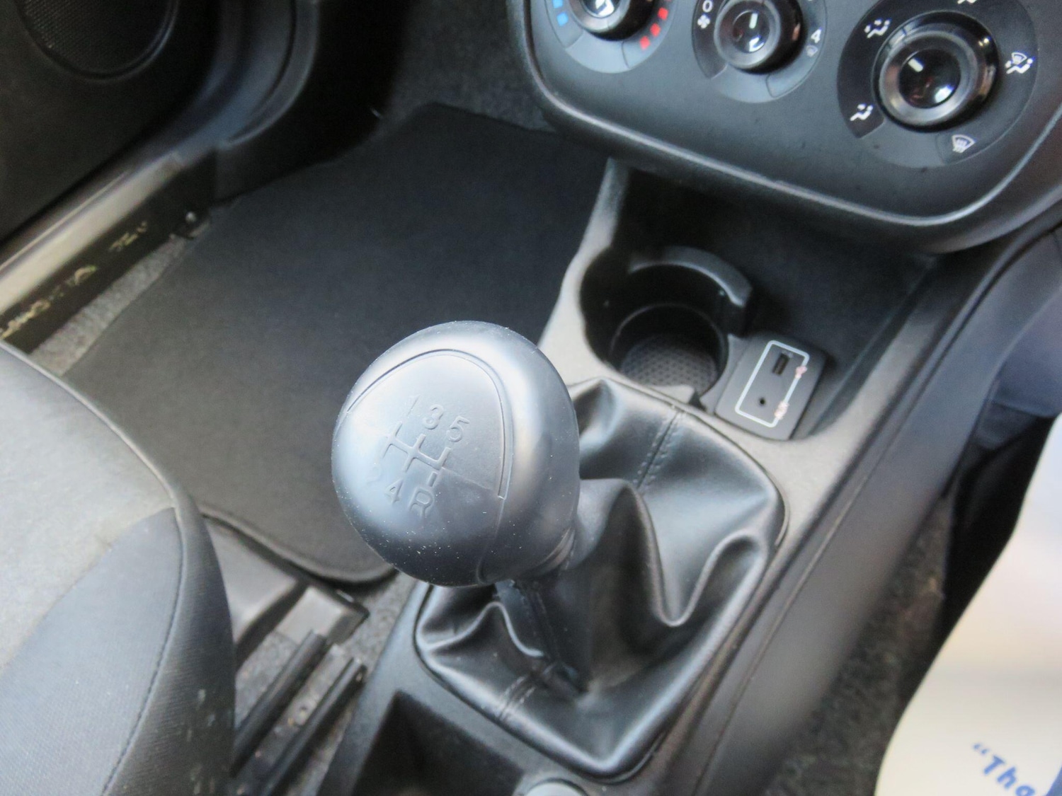 Used Fiat Punto 2015 for sale - 77102051: Photo 32