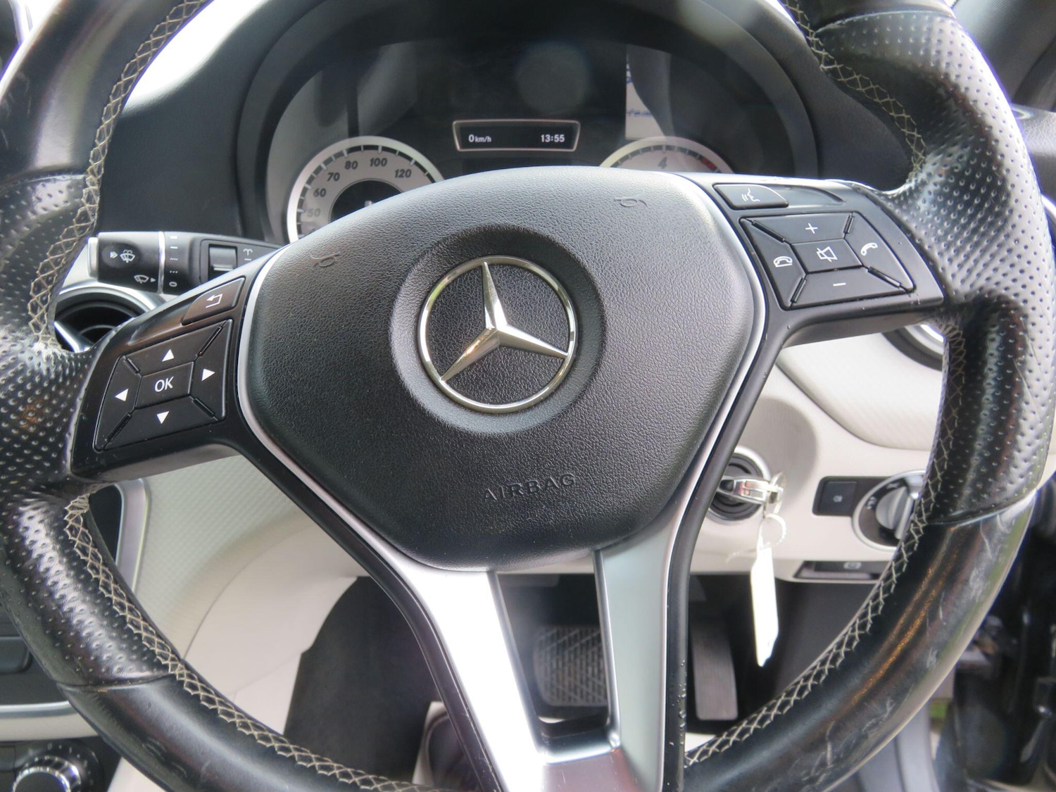 Used Mercedes-Benz A-Class 2014 for sale - 76550587: Photo 21